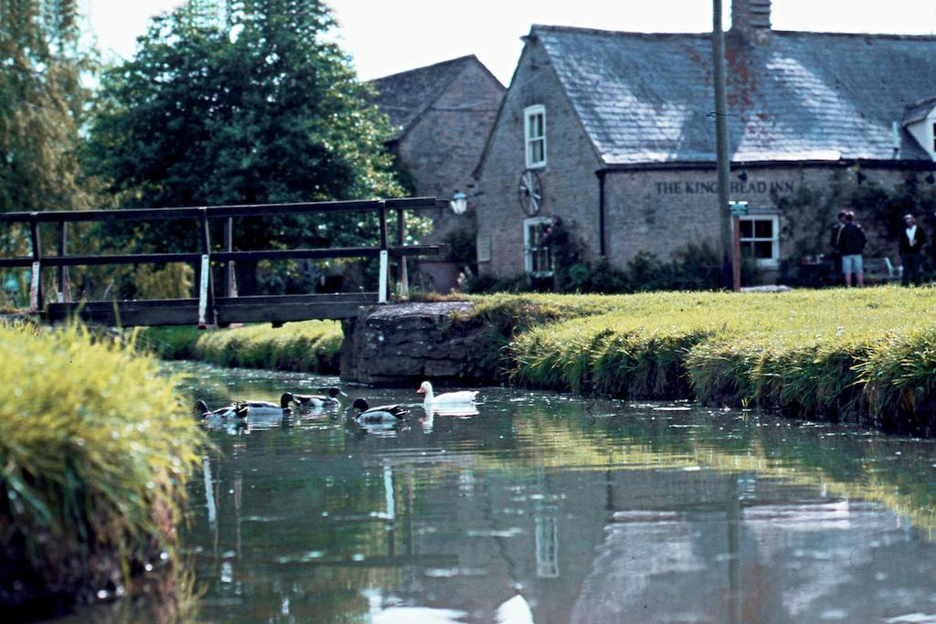 Kings Head Inn Bledington Eksteriør bilde